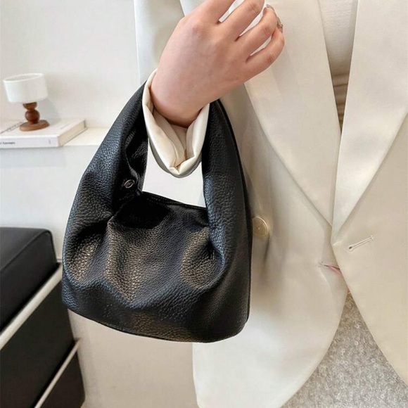 Black Faux Leather Ruched/Pleated Purse | Shoulder + Crossbody Bag | NWT - Picture 2 of 5